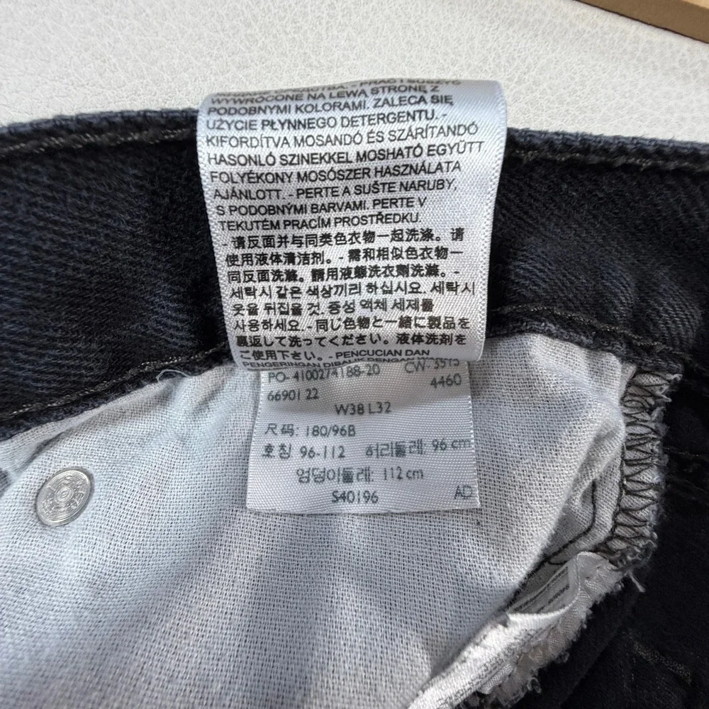 Levi's 505 Regular Fit Mens‎ 38x32 Black Straight Leg Denim Jeans 505-0260